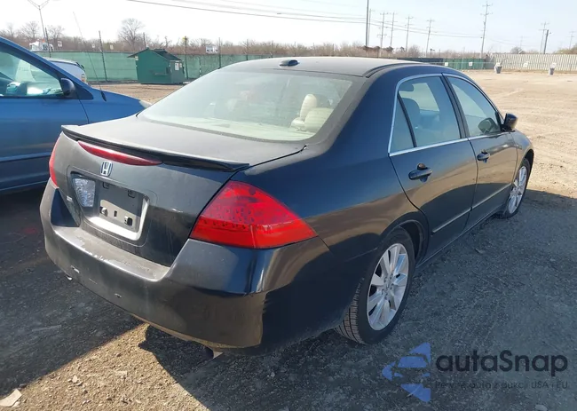 1HGCM66596A011266: 44459233