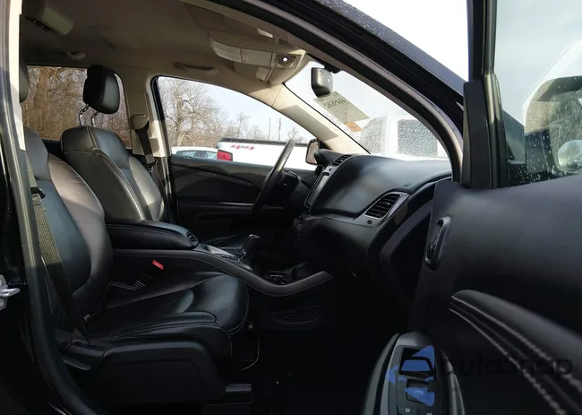 3C4PDDGG3GT142983: 44458382