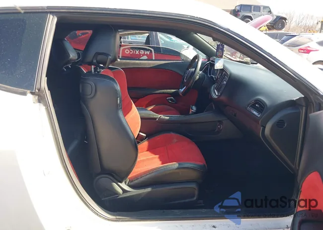 2C3CDZDJ9JH218500: 44458406