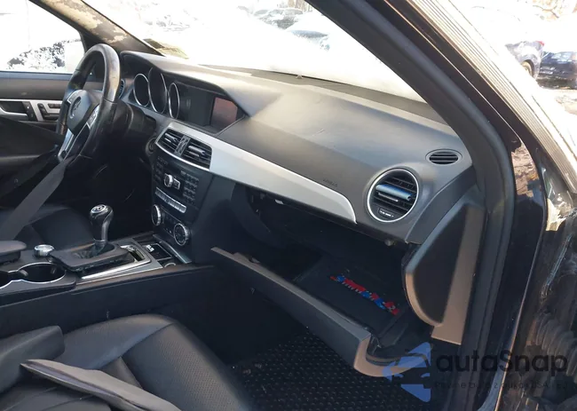 WDDGF8AB5ER319351: 44458576