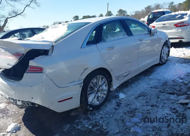 3LN6L2LU9ER807762: 44458681