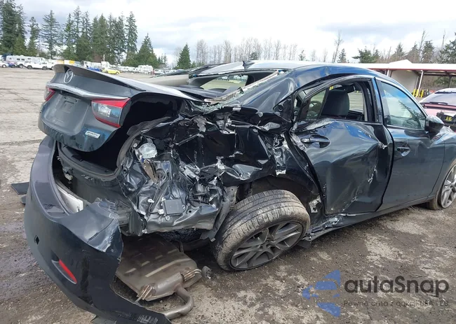 JM1GJ1W51F1217158: 44459794