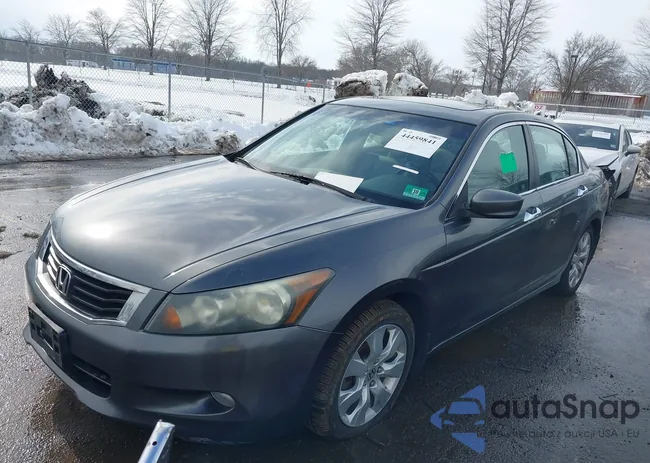 1HGCP3F85AA020846: 44459841