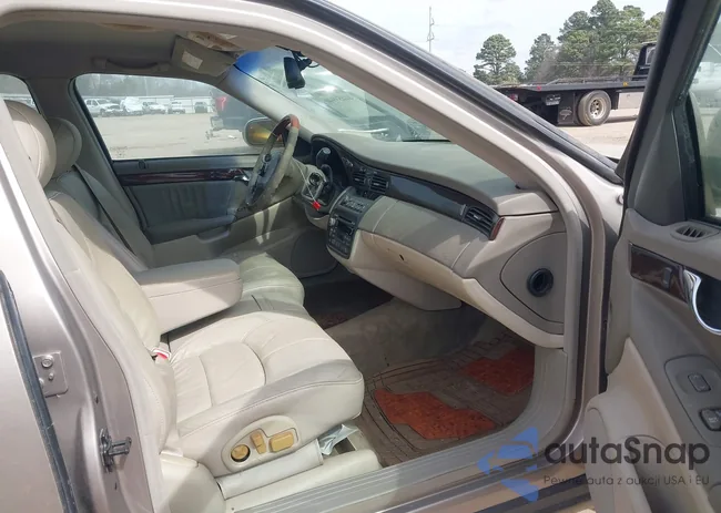 1G6KE57Y51U267554: 44459940