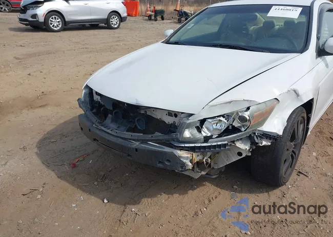 1HGCS12849A001161: 44460019