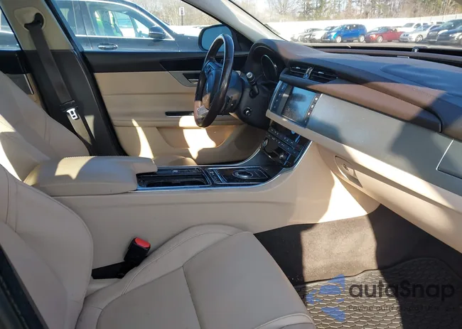 SAJBJ4BV8HCY37161: 44460111