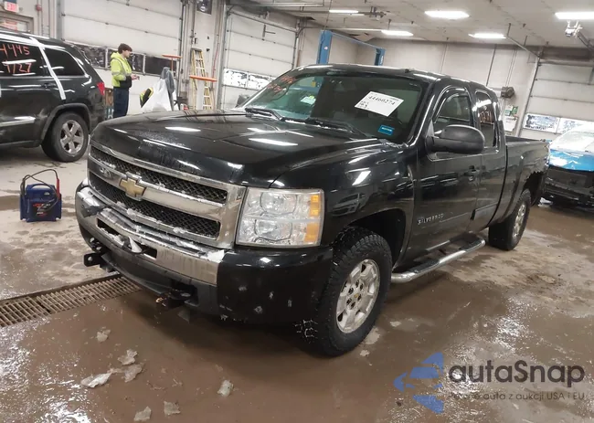 1GCSKSE33AZ157018: 44460274