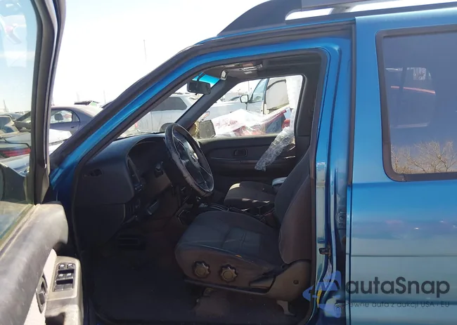 JN8DR09YX3W813657: 44459364