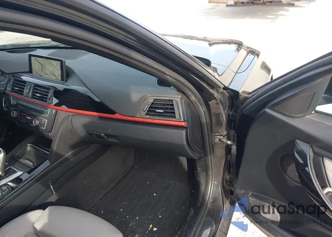 WBA3C1G54DNR49567: 44459590