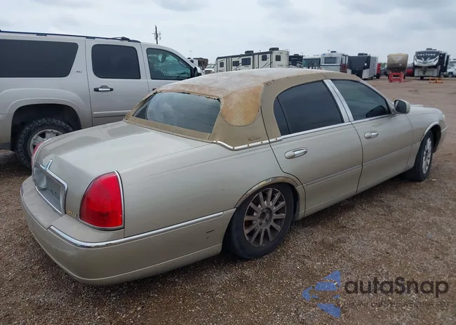 1LNHM81V26Y632858: 44459602