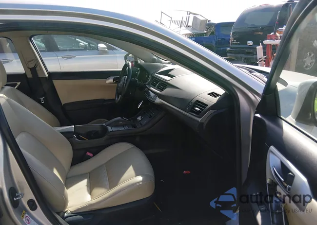 JTHKD5BH3C2119505: 44459713