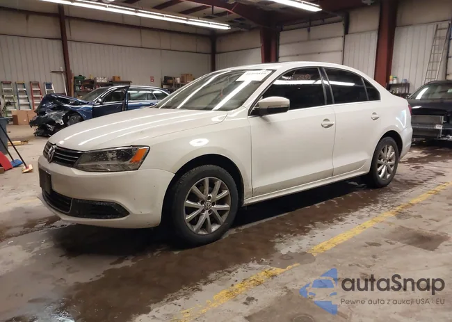 3VWD17AJ4EM372778: 44460819