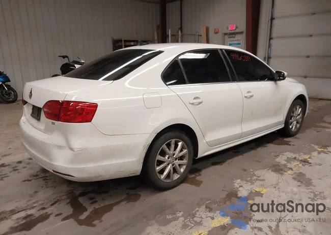 3VWD17AJ4EM372778: 44460819