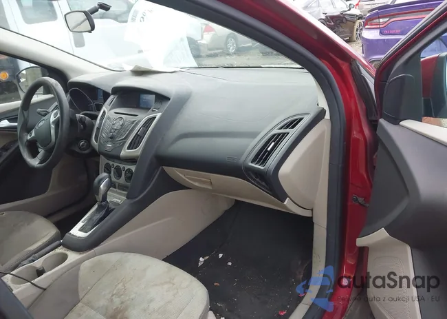 1FADP3F25EL147739: 44460883