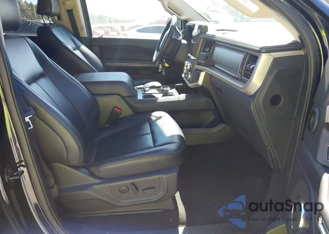 1FMJK1J89REA37844: 44461012