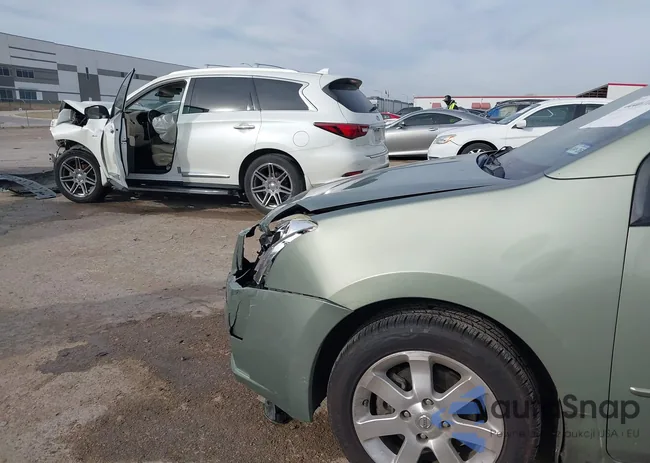 3N1AB61E68L701705: 44461185