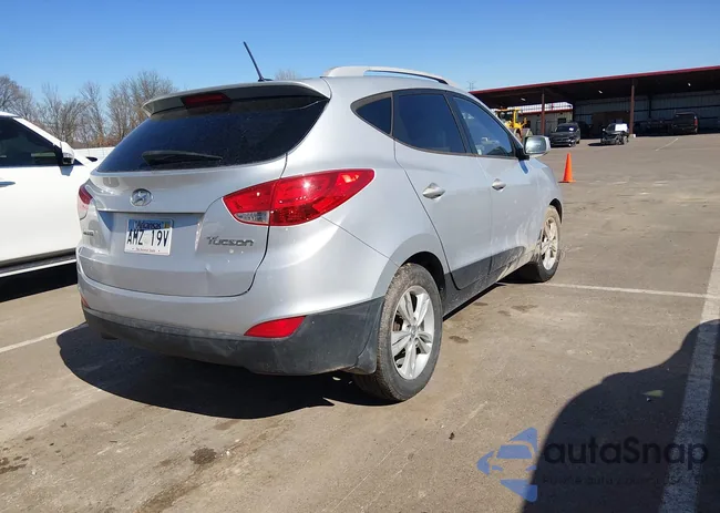 KM8JU3AC9BU198443: 44461318