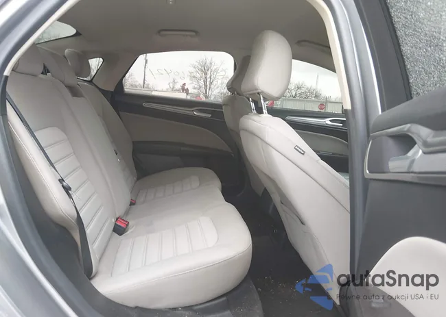 3FA6P0G70LR227093: 44460421