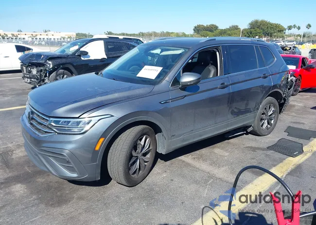 3VV3B7AX2NM074151: 44460594