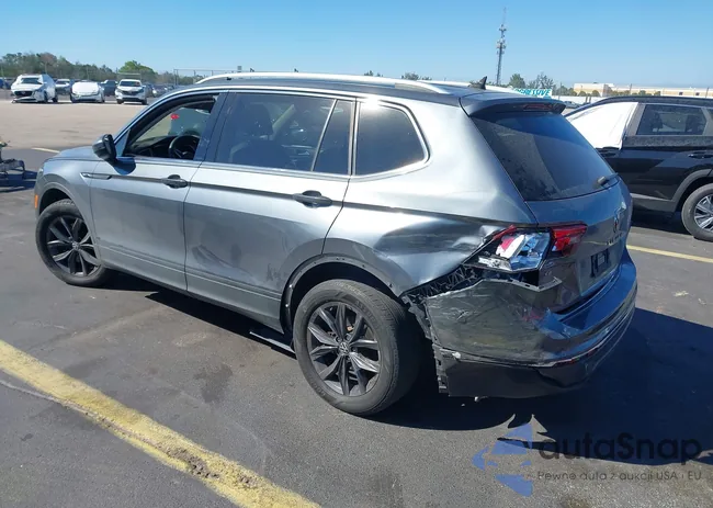 3VV3B7AX2NM074151: 44460594