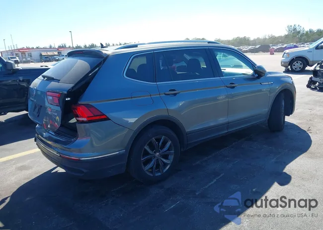 3VV3B7AX2NM074151: 44460594