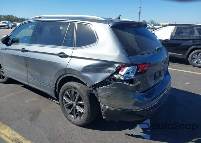 3VV3B7AX2NM074151: 44460594