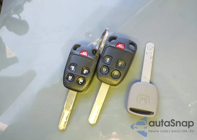 5FNRL5H49CB084442: 44460643