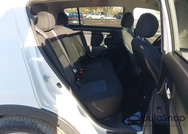 KNDPBCAC7E7552564: 44460730