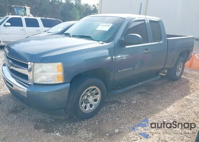 1GCRCPEX2BZ215729: 44461820