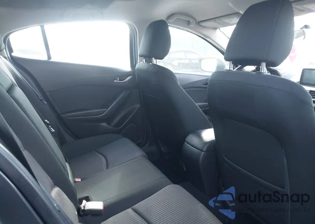 3MZBM1L7XFM194079: 44462249