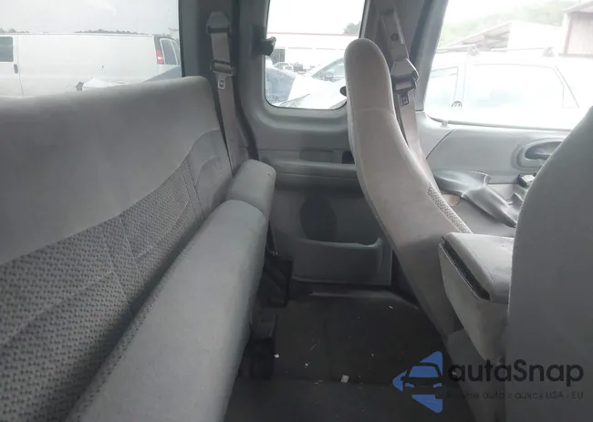 1FTZX072XYKB24786: 44461365