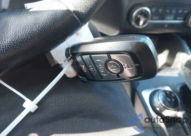 1FMCU9H63LUA44145: 44461436