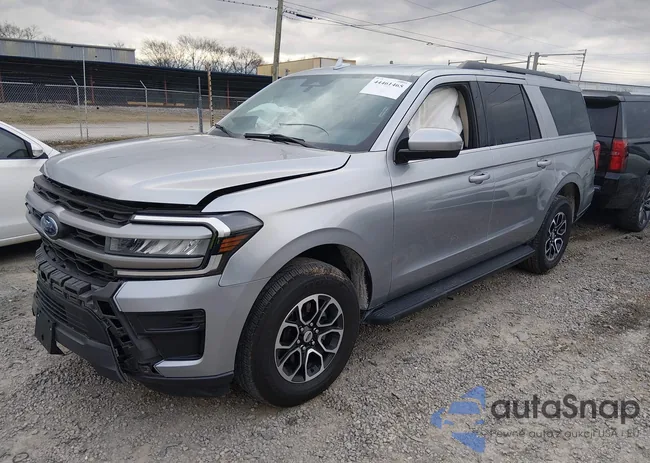 1FMJK1H81REA22695: 44461465