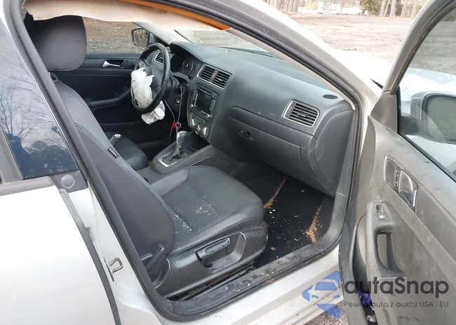 3VWDP7AJXCM304383: 44461519