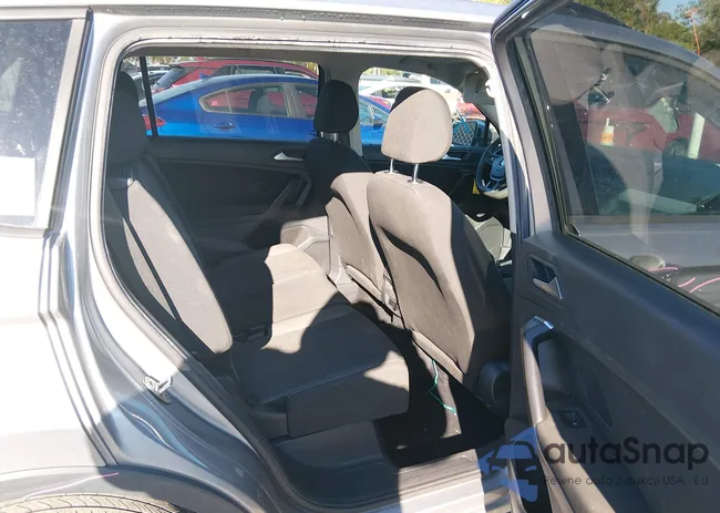 3VV1B7AX1MM071683: 44461674