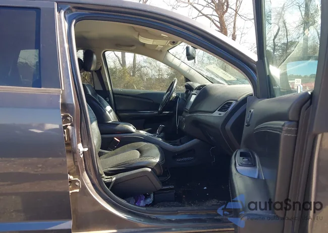 3C4PDCGG8FT735778: 44461716