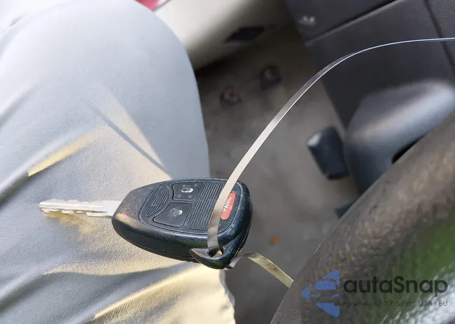 1C4NJCBAXHD155931: 44462746