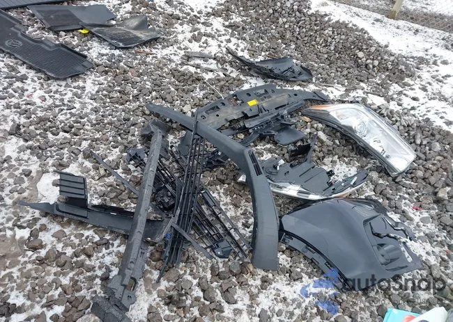 5TDBZRFH8JS911224: 44462799