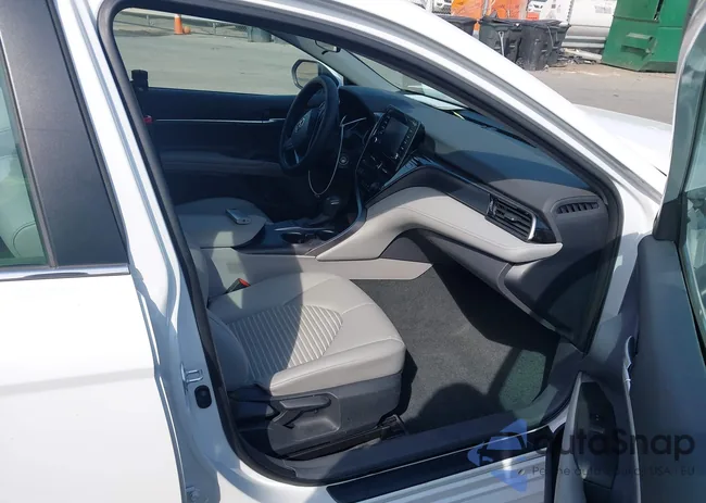 4T1G11AK8PU831360: 44462853