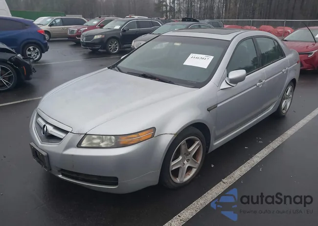 19UUA66205A051186: 44463017