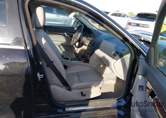 WDDGF54X38F052237: 44463044