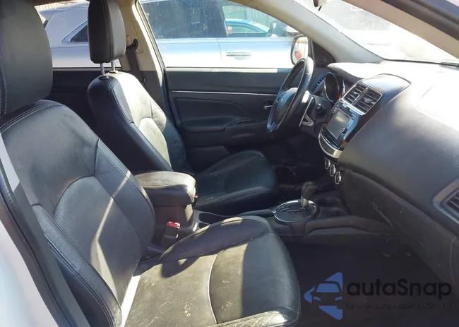 4A4AR4AU2FE027143: 44463046