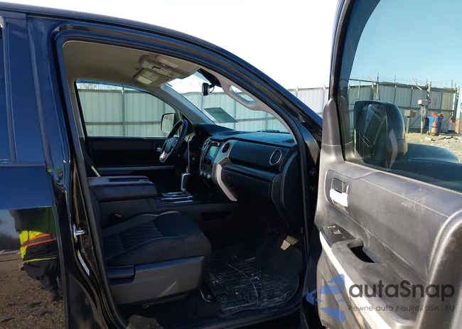 5TFDW5F1XJX740452: 44463107