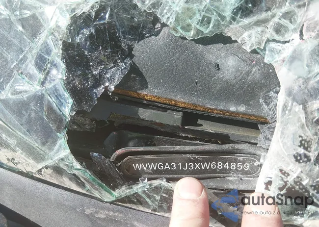 WVWGA31J3XW684859: 44463136