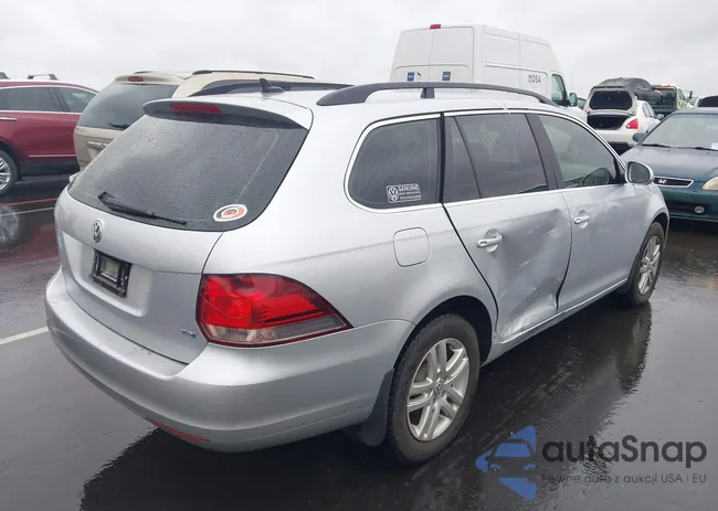 3VWPL7AJ0EM622931: 44463149