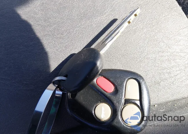 1G8AJ52F25Z182085: 44462453