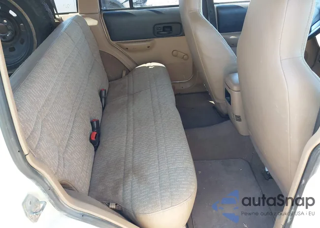 1J4FF28S6XL530535: 44463845