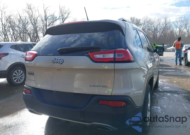 1C4PJMDS8FW768958: 44463857