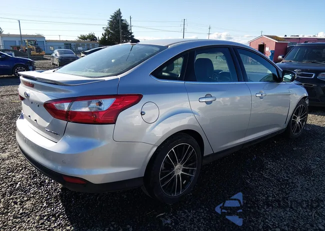 1FADP3J27DL117325: 44463931