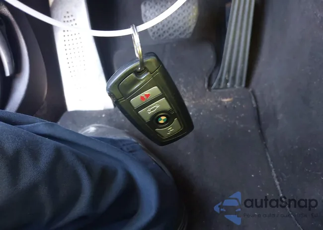 WBA5A5C54GG350432: 44463938